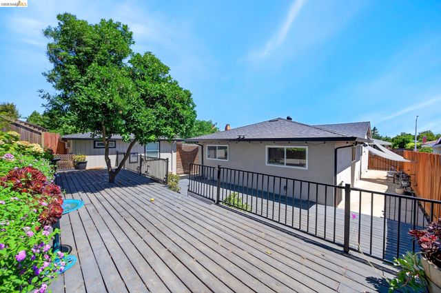 1217 Mission Dr, Antioch, CA 94509