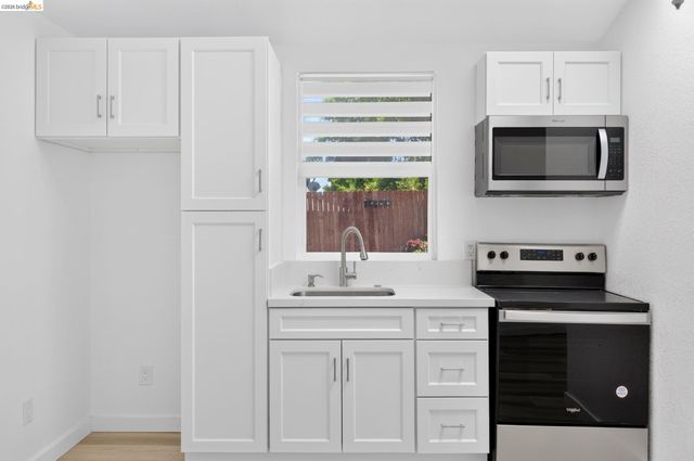 1217 Mission Dr, Antioch, CA 94509