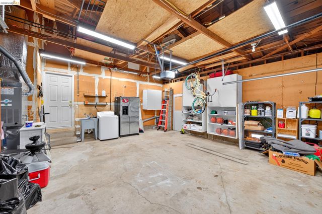 1217 Mission Dr, Antioch, CA 94509