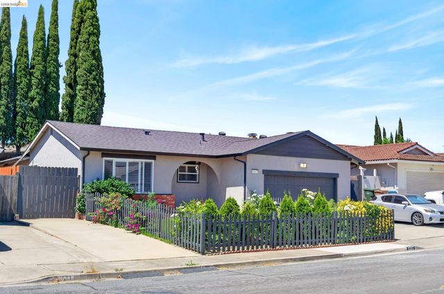 1217 Mission Dr, Antioch, CA 94509