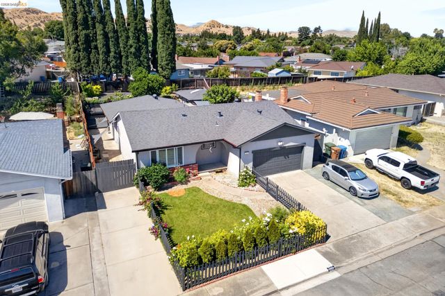 1217 Mission Dr, Antioch, CA 94509