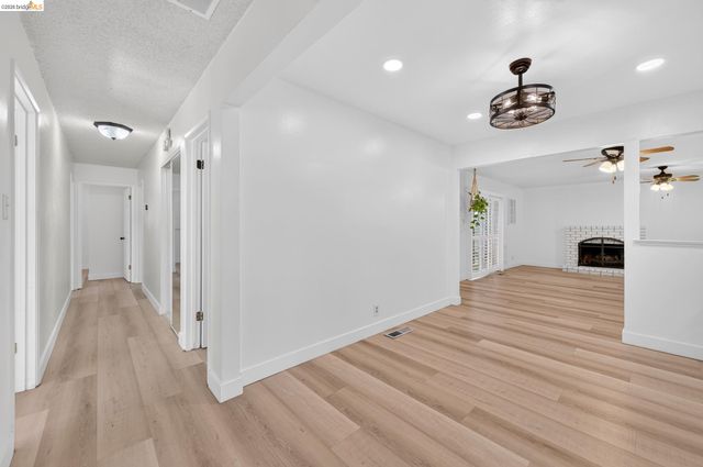 1217 Mission Dr, Antioch, CA 94509
