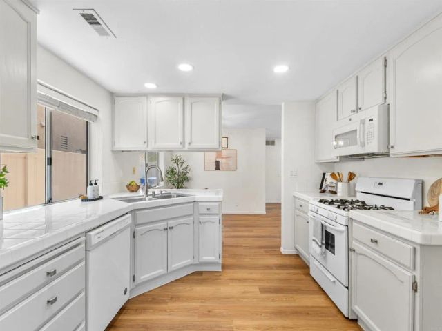 3636 Via Colina, Oceanside, CA 92056