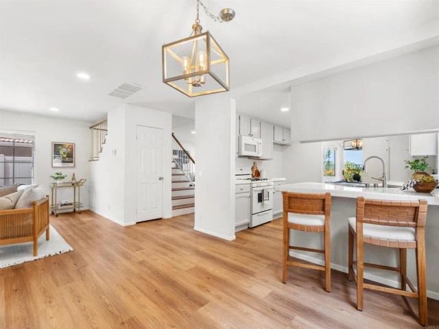 3636 Via Colina, Oceanside, CA 92056