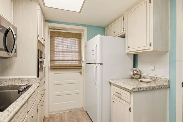 200 GLENNES LANE 205, Dunedin, FL 34698