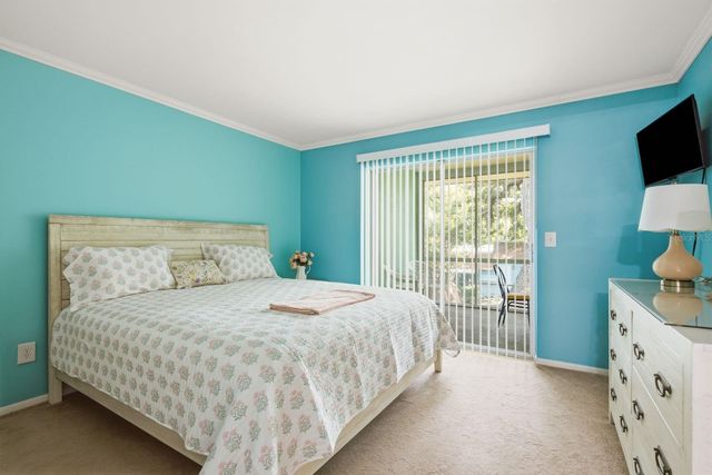 200 GLENNES LANE 205, Dunedin, FL 34698