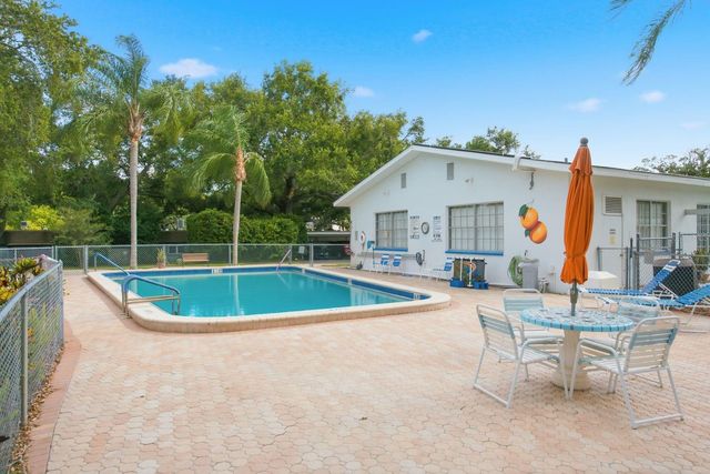 200 GLENNES LANE 205, Dunedin, FL 34698