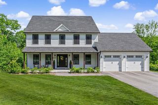 7 Valerie Lane, Derry, NH 03038