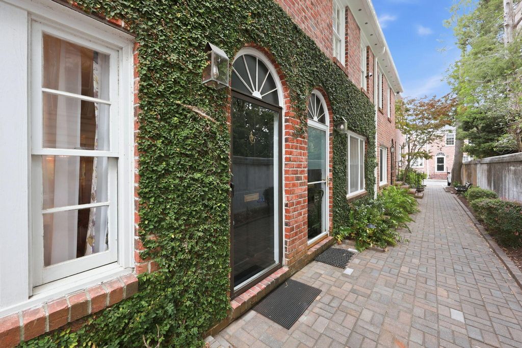 12 George Street A3, Charleston, SC 29401