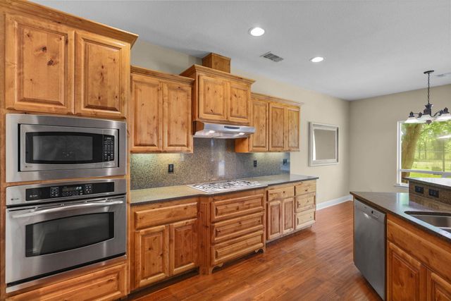 4750 Pheasant Drive, Anderson, CA 96007