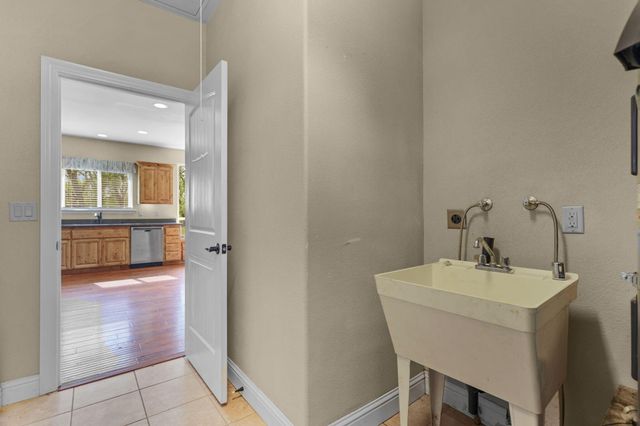 4750 Pheasant Drive, Anderson, CA 96007