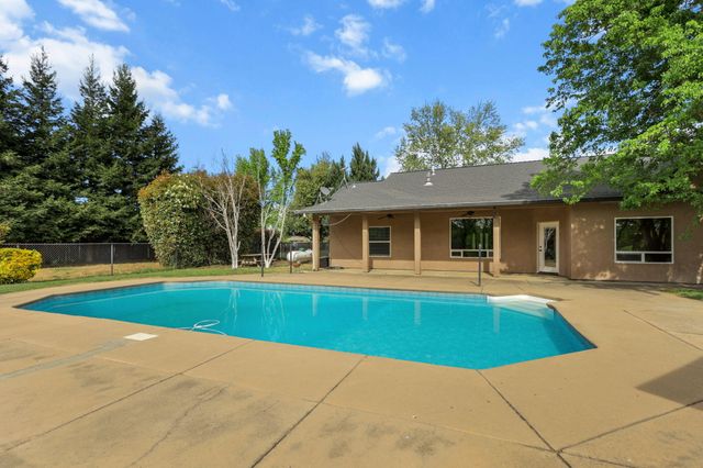 4750 Pheasant Drive, Anderson, CA 96007