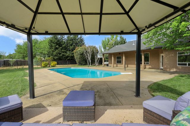 4750 Pheasant Drive, Anderson, CA 96007