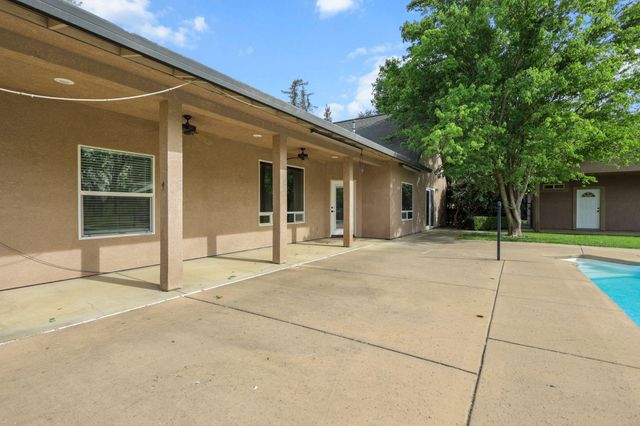 4750 Pheasant Drive, Anderson, CA 96007