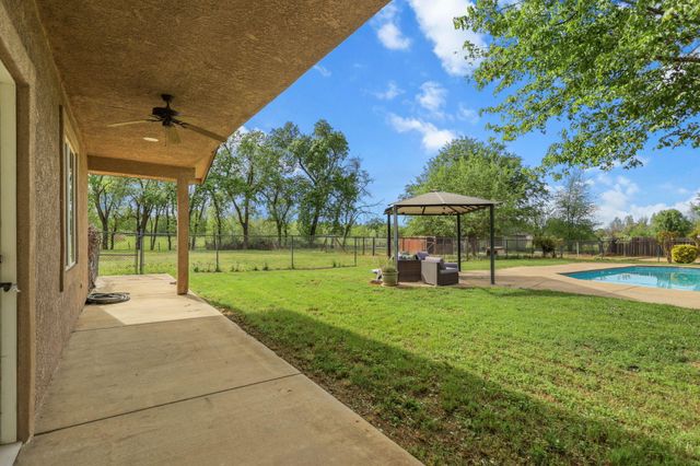 4750 Pheasant Drive, Anderson, CA 96007