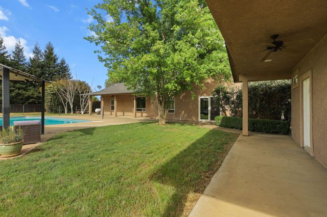 4750 Pheasant Drive, Anderson, CA 96007