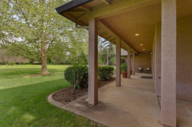 4750 Pheasant Drive, Anderson, CA 96007