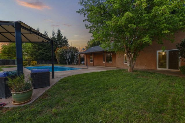 4750 Pheasant Drive, Anderson, CA 96007