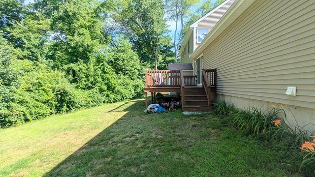 4 Dale St, Burlington, MA 01803