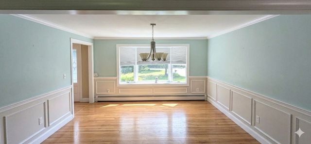 4 Dale St, Burlington, MA 01803