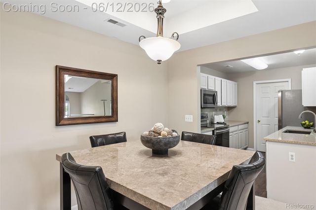 11862 Farmington Road, Livonia, MI 48150