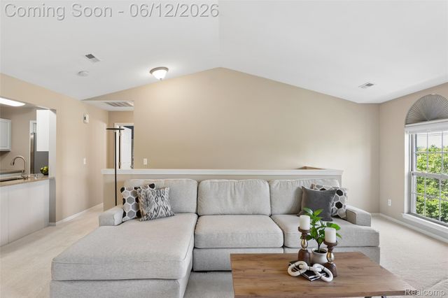 11862 Farmington Road, Livonia, MI 48150
