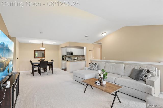 11862 Farmington Road, Livonia, MI 48150