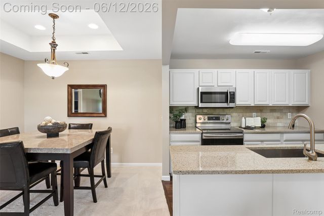 11862 Farmington Road, Livonia, MI 48150