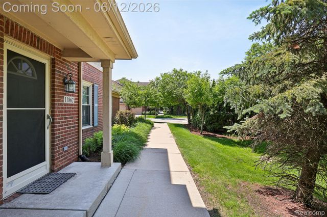 11862 Farmington Road, Livonia, MI 48150