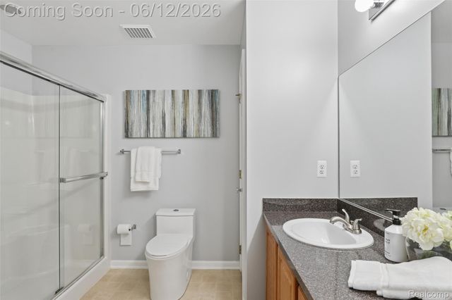 11862 Farmington Road, Livonia, MI 48150