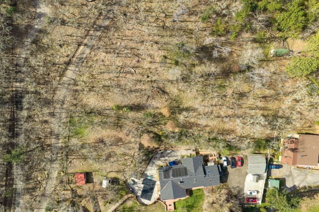 2083 Knowles Road, Medford, OR 97501