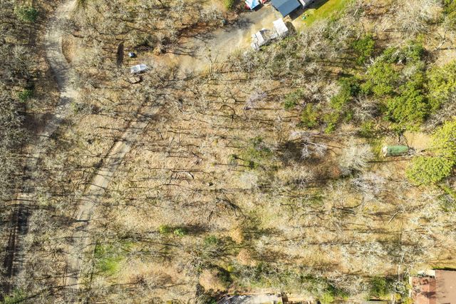 2083 Knowles Road, Medford, OR 97501