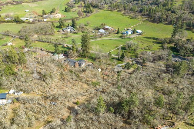 2083 Knowles Road, Medford, OR 97501