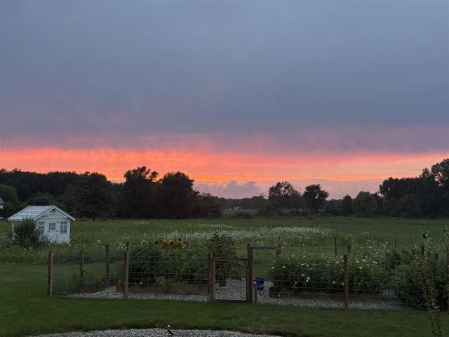 12054 California Road, Bridgman, MI 49106