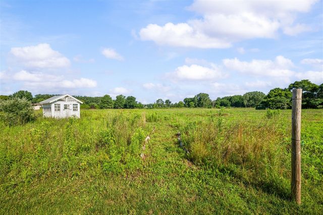 12054 California Road, Bridgman, MI 49106