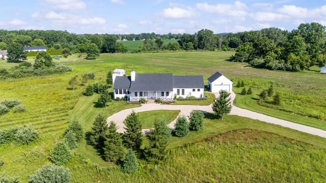 12054 California Road, Bridgman, MI 49106