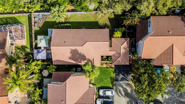 1327 Seagrape Cir, Weston, FL 33326