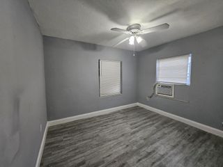 1600 NW 93rd St -, Miami, FL 33147