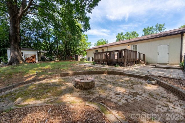 4300 Dowling Drive, Charlotte, NC 28205