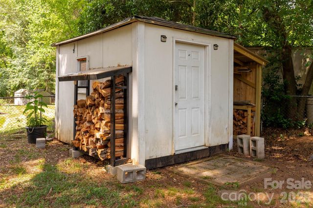 4300 Dowling Drive, Charlotte, NC 28205