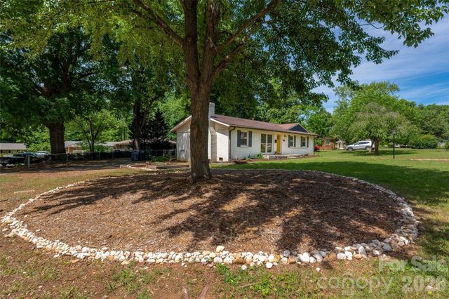 4300 Dowling Drive, Charlotte, NC 28205