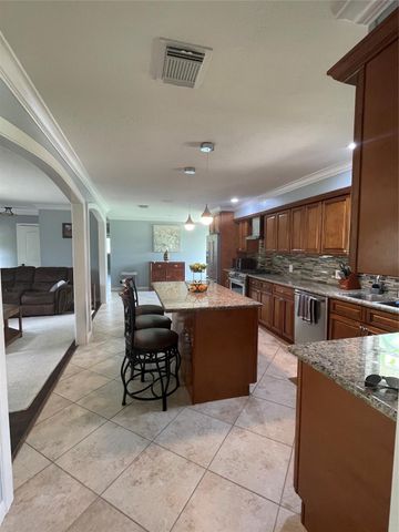 4920 Almeda Genoa Road, Houston, TX 77048