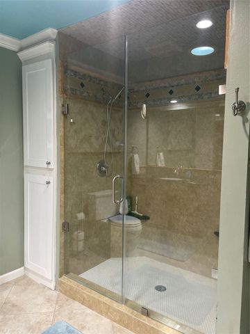 4920 Almeda Genoa Road, Houston, TX 77048