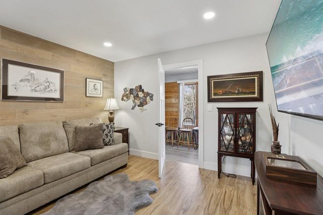 S1462 Indian Trail Parkway, Baraboo, WI 53913