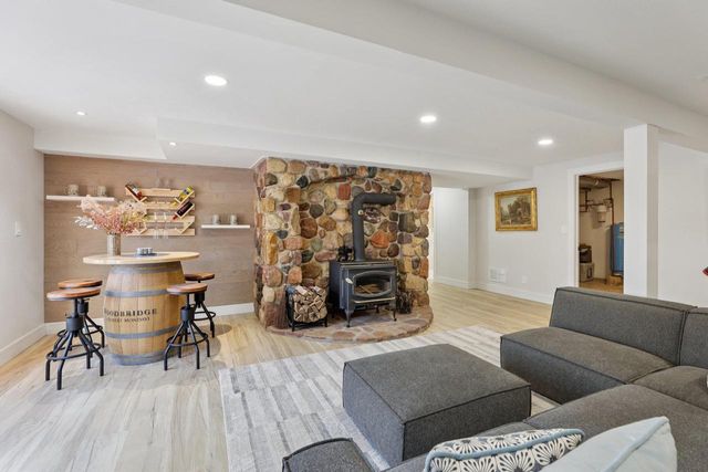 S1462 Indian Trail Parkway, Baraboo, WI 53913