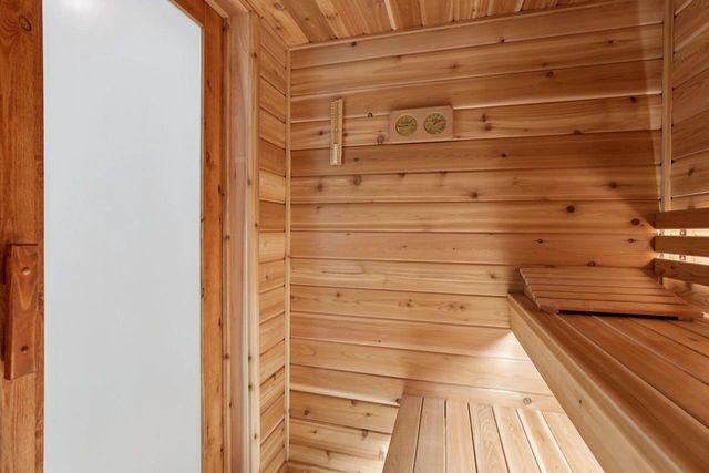 S1462 Indian Trail Parkway, Baraboo, WI 53913