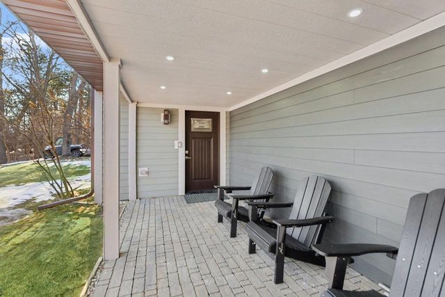 S1462 Indian Trail Parkway, Baraboo, WI 53913