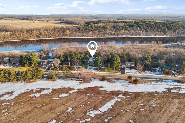 S1462 Indian Trail Parkway, Baraboo, WI 53913