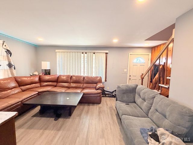 47 Spruce Street, Port Reading, NJ 07064