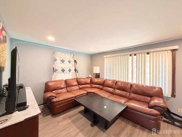 47 Spruce Street, Port Reading, NJ 07064